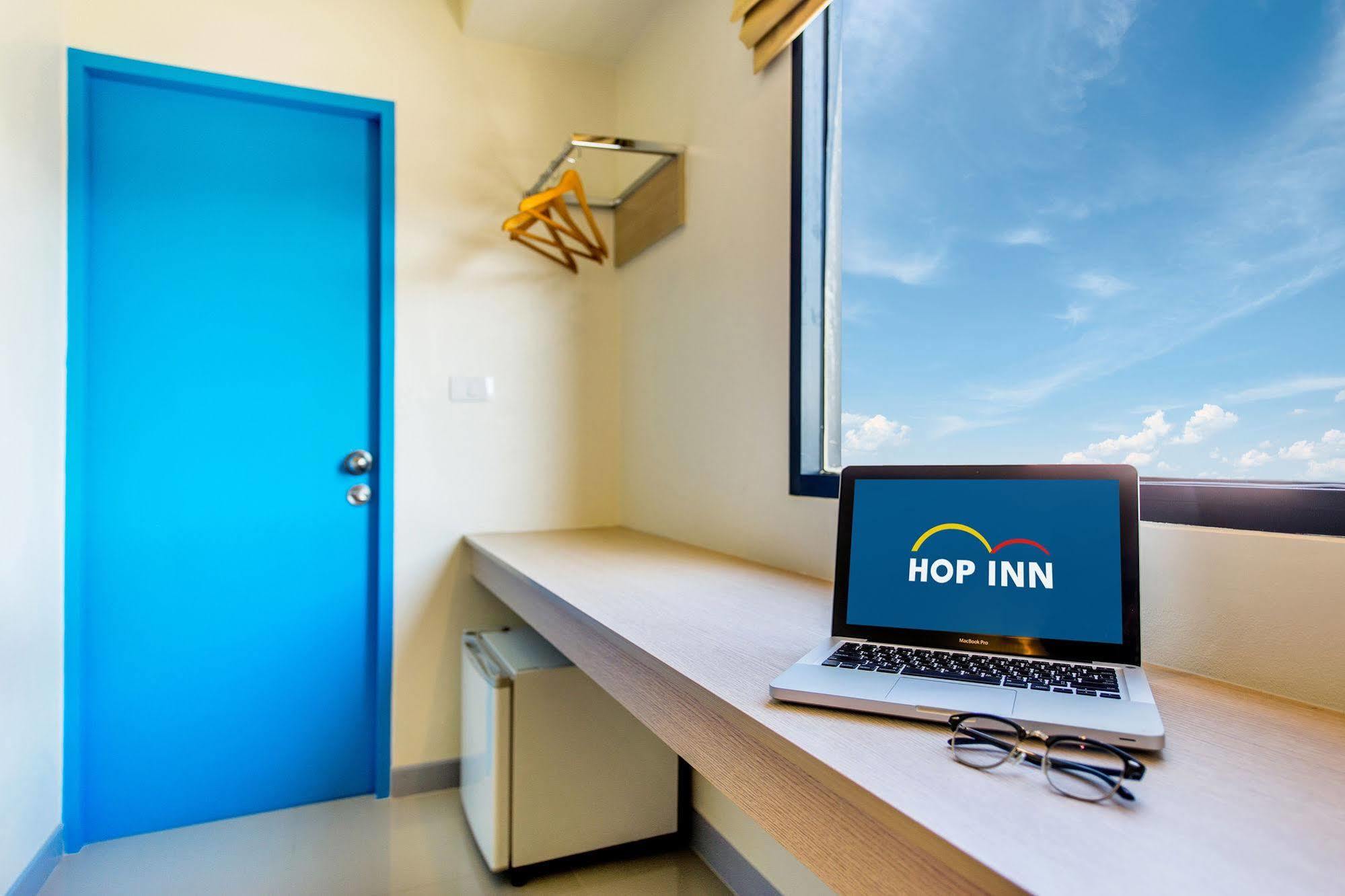 Hop Inn Mukdahan Exterior photo